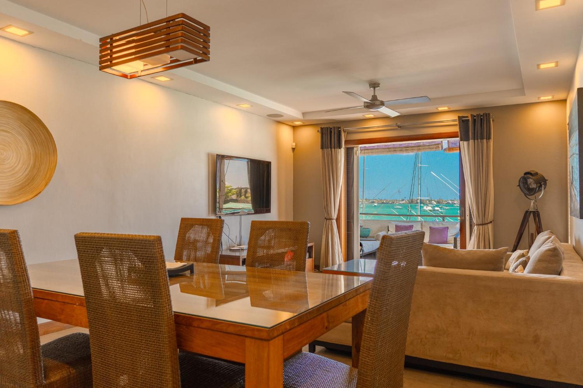 Beachfront Luxurious Stunning Sunset Boulevard Apartment, Grand Baie Exterior photo